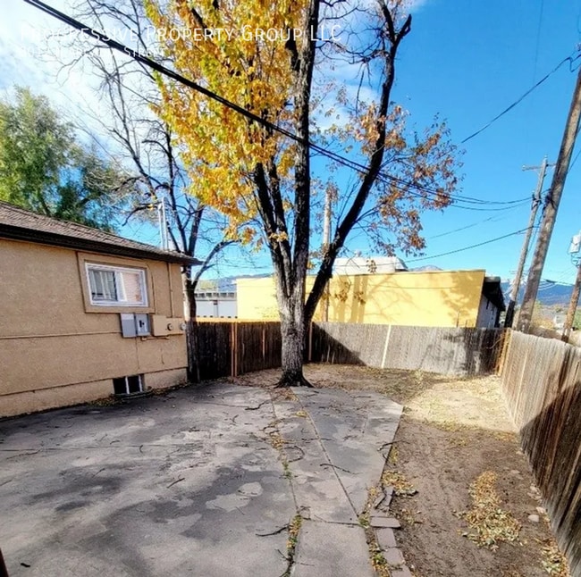 Building Photo - 3012 N Arcadia St