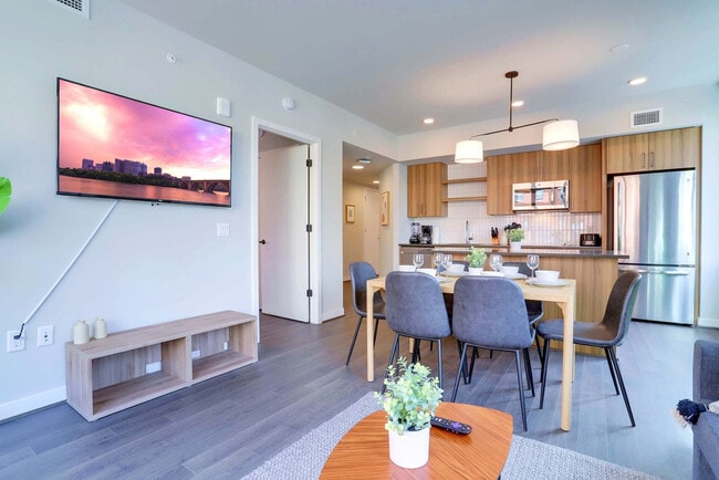 Foto del edificio - 1122 N Hudson St