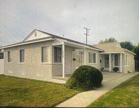 Building Photo - 2249 Granada Ave