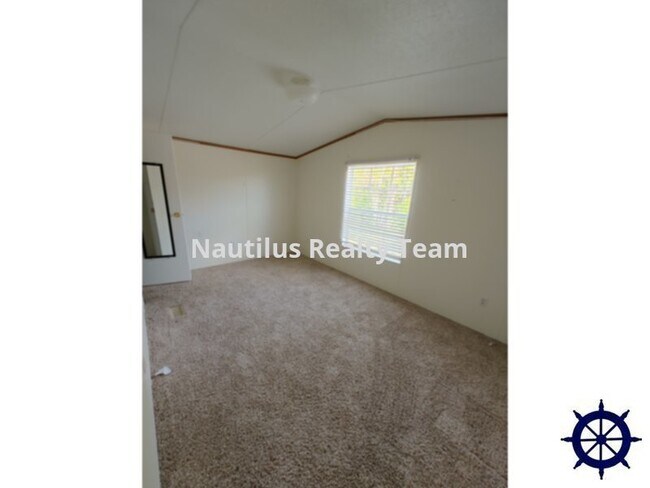 Building Photo - 6612 W Smith Rd