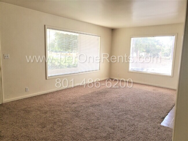 Foto del edificio - This property offers a NO DEPOSIT option a...