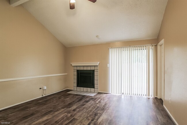 Building Photo - 3 br, 2 bath House - 727 Northlawn Dr
