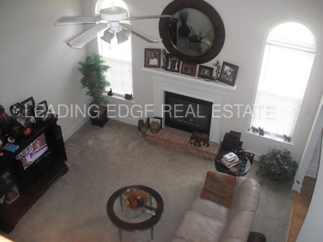 Foto del edificio - 4873 Somerset Dr