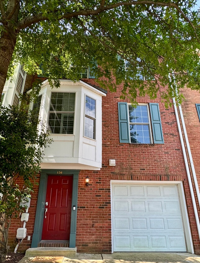 Photo - 124 Sanborn Pl (Alexandria, VA)