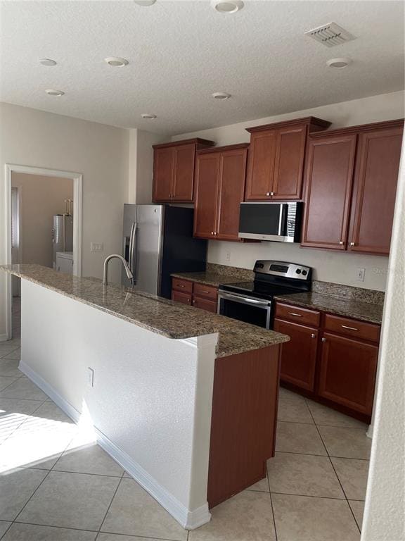 Foto del edificio - 7654 Fairgrove Ave