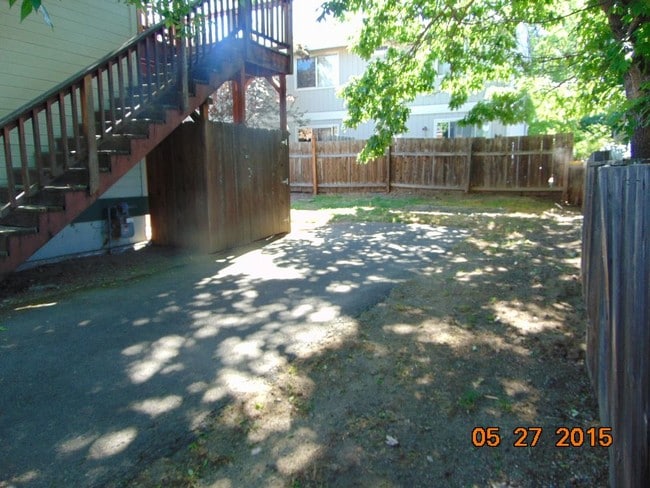 Building Photo - 87 Emerick St