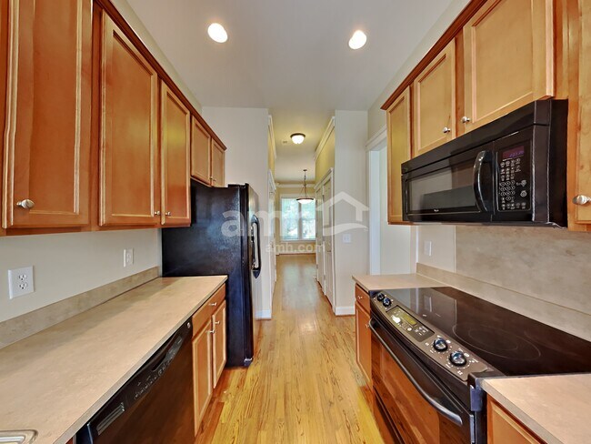 Foto del edificio - 155 Water Oak Dr