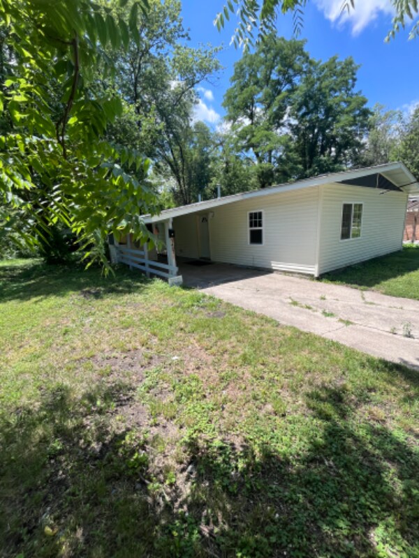 Foto principal - 1407 E 50th Pl