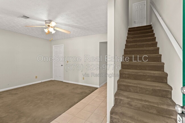 Building Photo - 502 Oakwood Ct