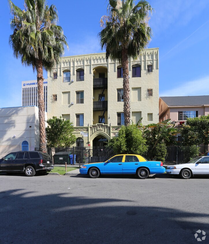 Building Photo - 3071 Leeward Avenue