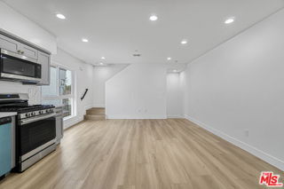 Building Photo - 2057 1/2 South Garth Avenue, Los Angeles, CA 90034 - 4 BR 4 BA house