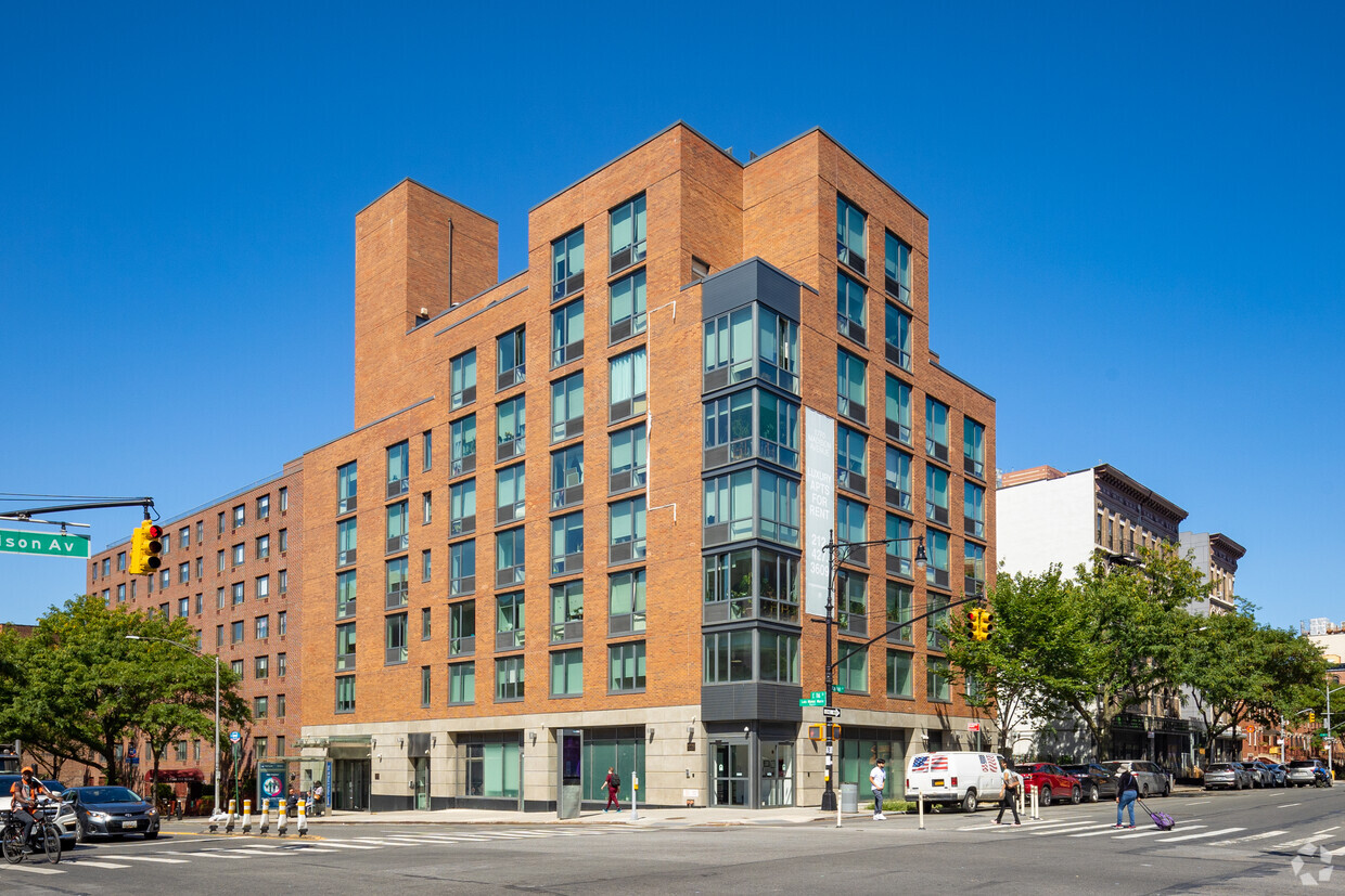 Primary Photo - 1770 Madison Ave