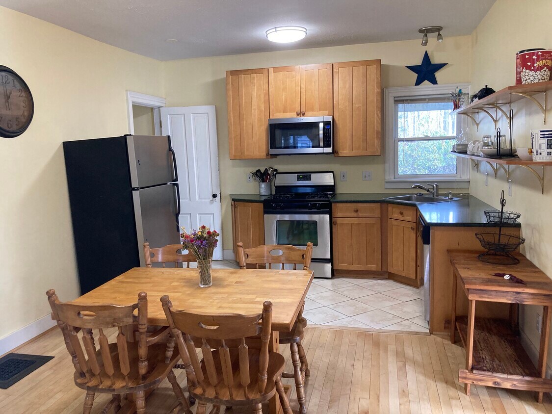 412 Oak Ave, Ithaca, NY 14850 Townhome Rentals in Ithaca NY