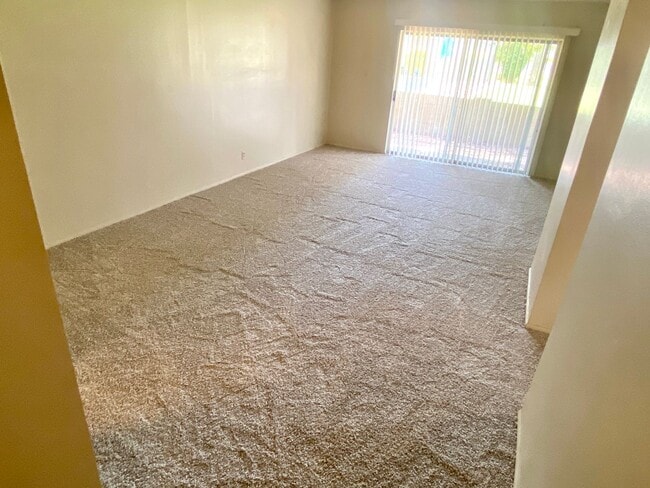 Foto del edificio - MOVE IN SPECIAL- 2 Bedroom 2 Bathroom in C...