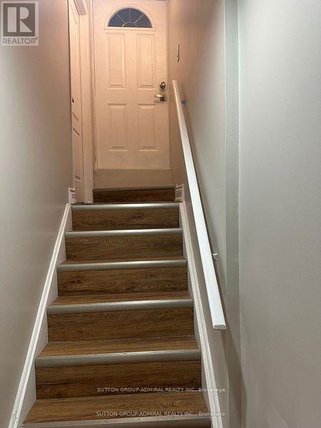 Photo du bâtiment - 185 Red Maple Rd