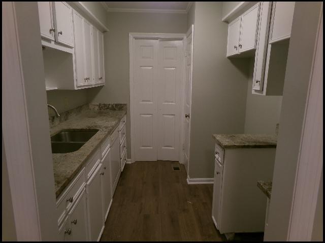 Foto del edificio - 1813 Sanford Dr