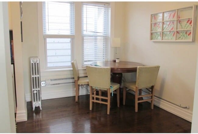 Foto del edificio - 2131 W Giddings St