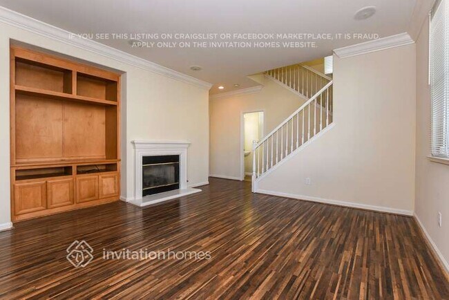 Building Photo - 1643 Dewey St