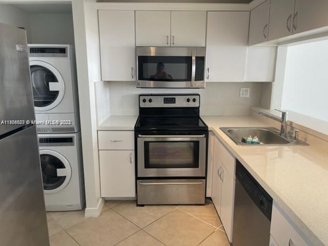 Foto del edificio - 600 NE 36th St