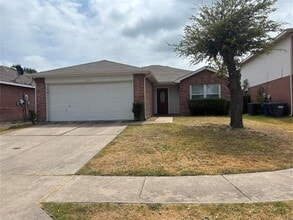 Building Photo - 2711 Prairie Creek Dr