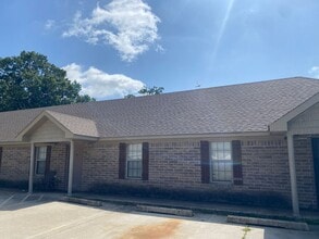 Building Photo - 3812 Griffin St