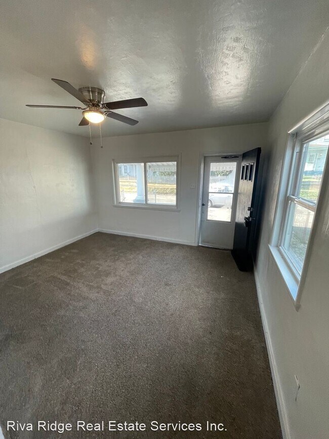 Building Photo - 3 br, 1 bath House - 1204 Lower Meadow Avenue