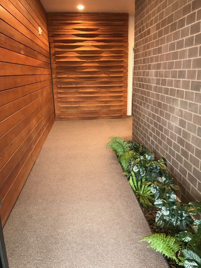 Building Photo - Architecturally Significant High End Unit-...