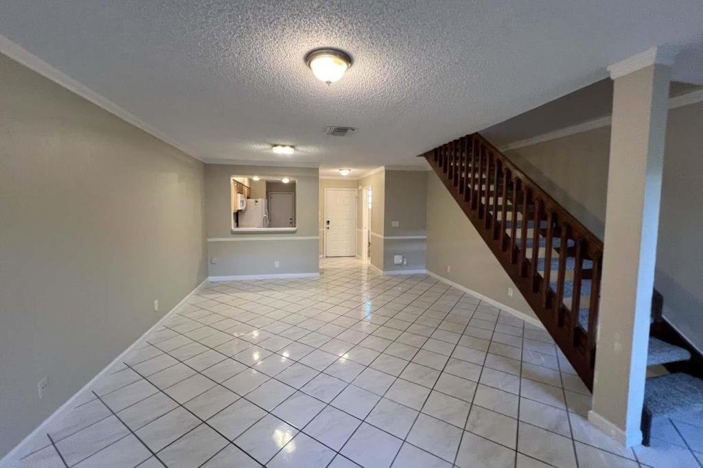 Foto principal - 10808 Cypress Glen Dr