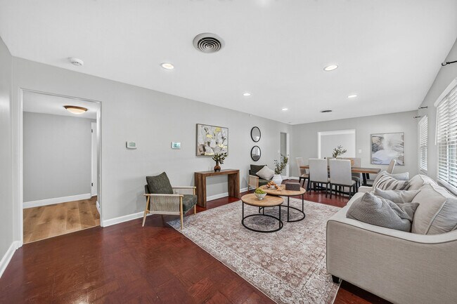 Foto del edificio - 1448 Cumbie St