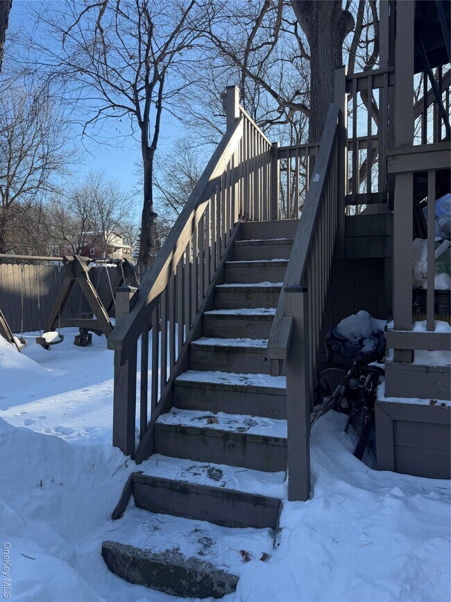 Building Photo - 51 Fallkill Ave