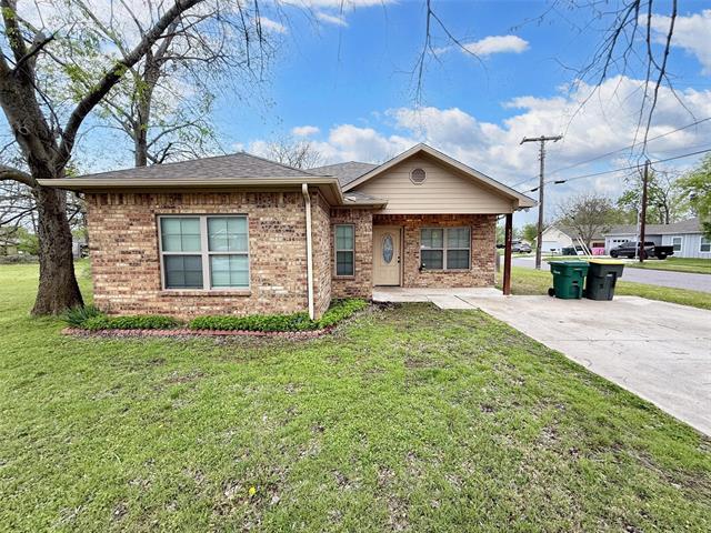 Foto principal - 824 N Branch St