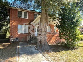 Building Photo - 1096 Hillyer Ave