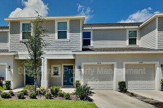Building Photo - 4830 Revolutionary Wy