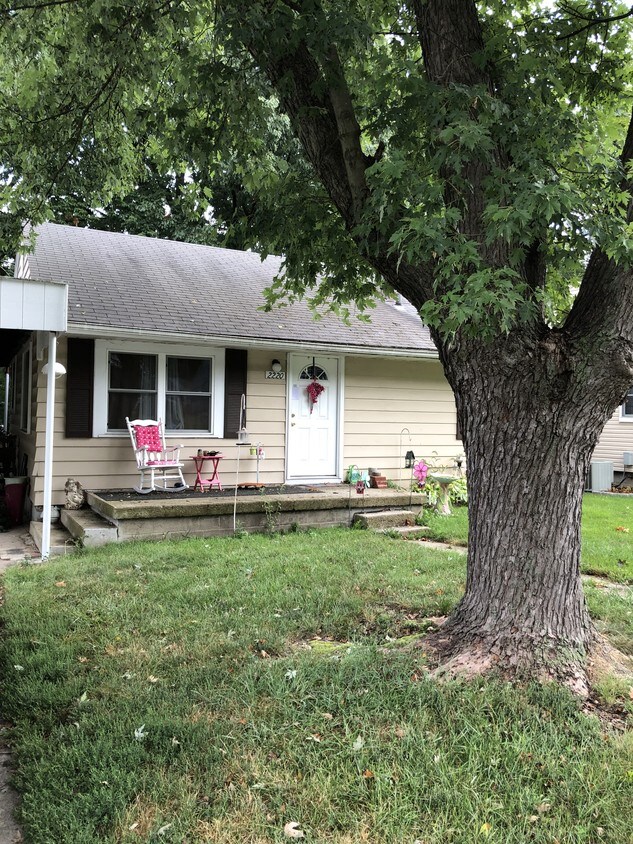 2220 Roselawn Ave, Lafayette, IN 47904 House Rental in Lafayette, IN