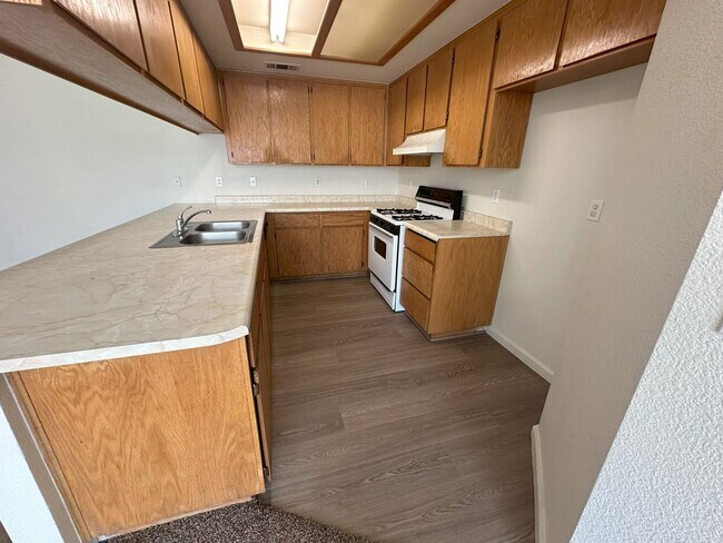 Foto del edificio - SV T 195