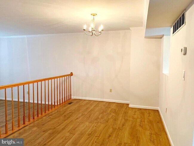 Building Photo - 640 Marianne Ln