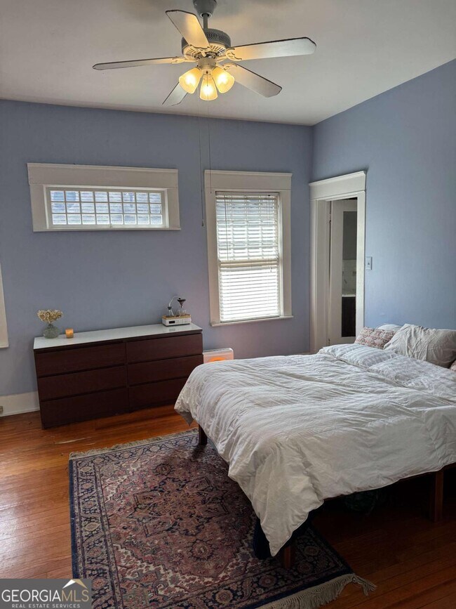 Building Photo - 840 Penn Ave NE