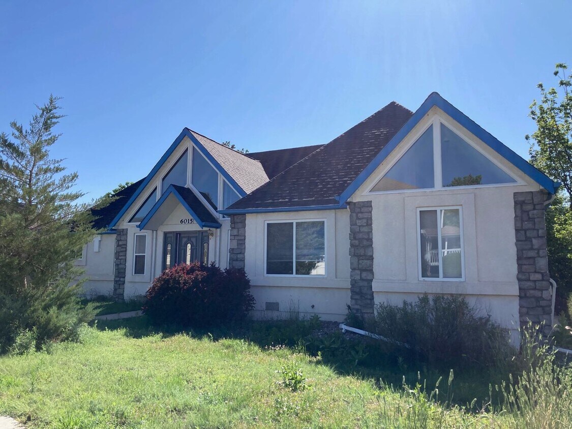 Primary Photo - Ranch with Unfinished Basement in D20 with...