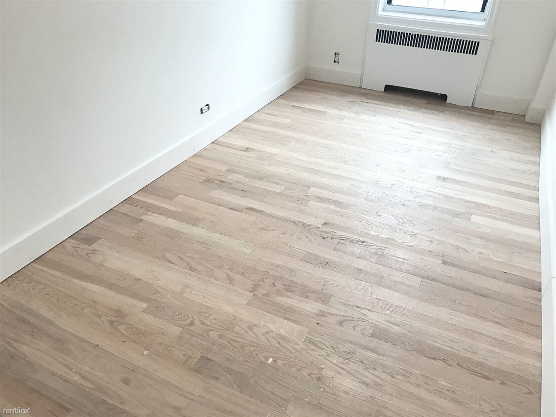 Foto principal - 33 Linden Blvd