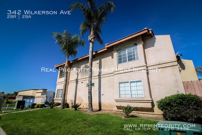 Building Photo - 2 bedroom 2 bath apartment in Perris