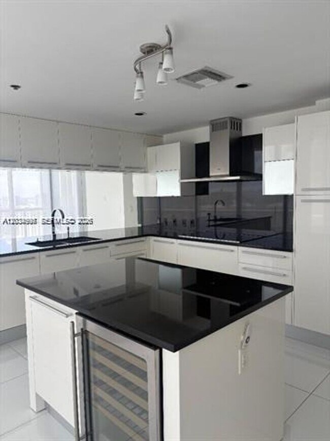 Photo - 17121 Collins Ave cu-3101 Apartment