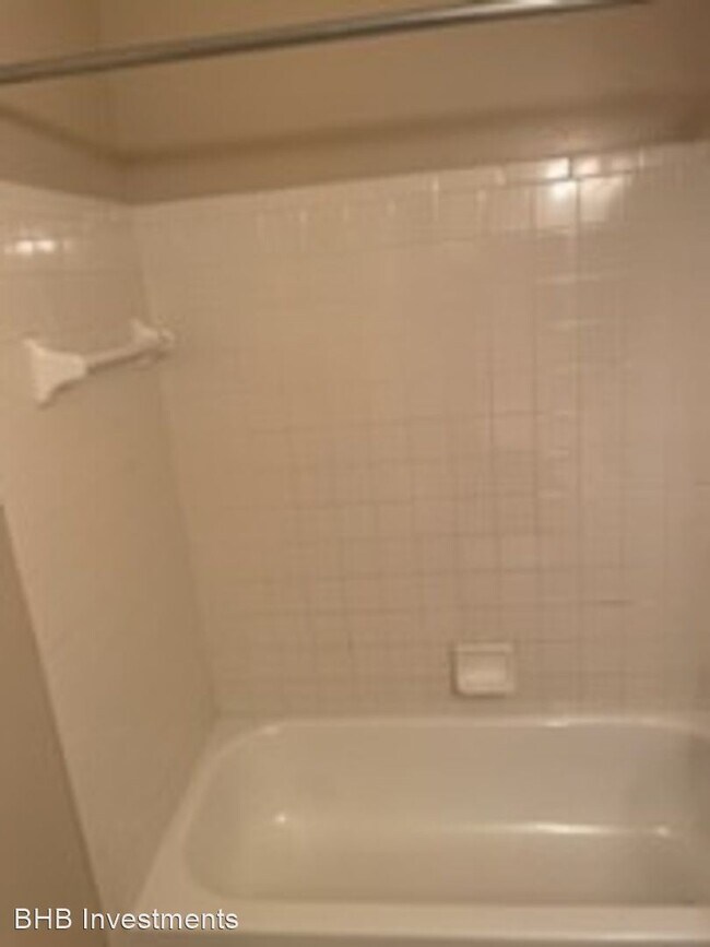 Building Photo - 2 br, 2 bath House - 4291 Village Parkway ...