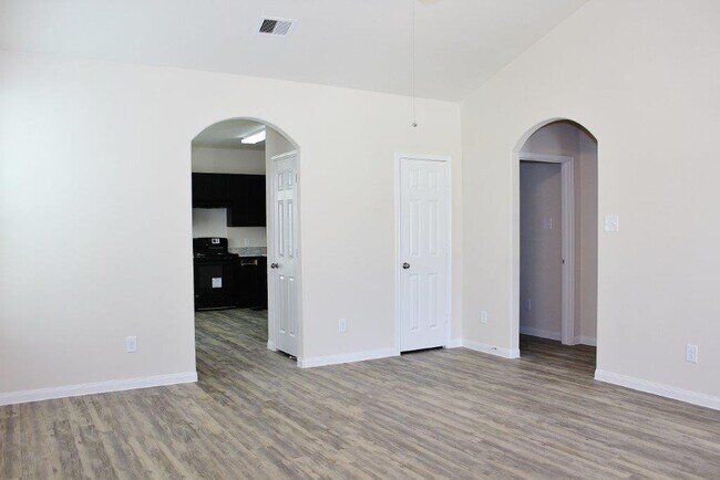 Building Photo - 12346 Gemma Ln