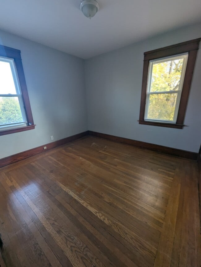 Building Photo - 139 Beacon Ave