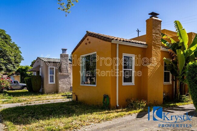 Building Photo - 1616 Fern Pl