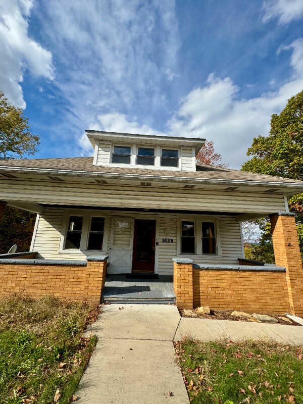 Foto del edificio - 1629 Old Brodhead Rd