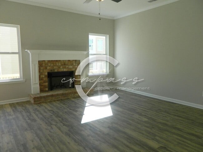 Building Photo - 206 Lyndon Way