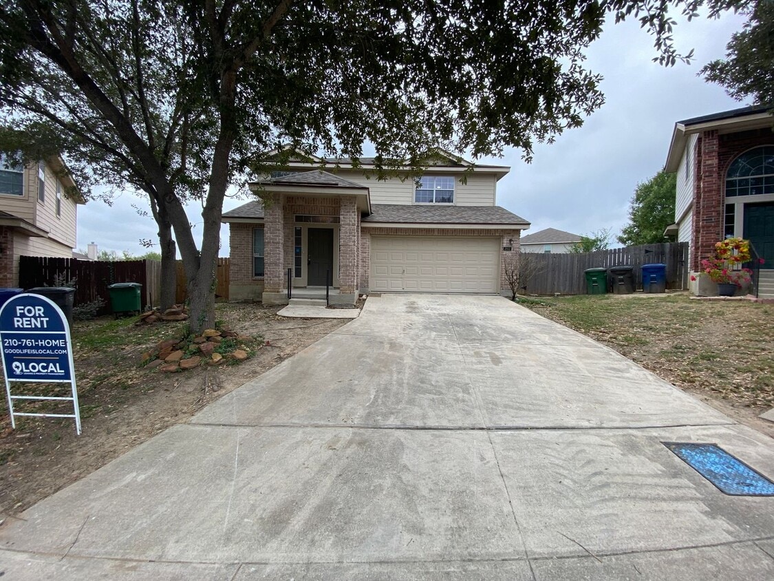 Foto principal - FALL INTO A NEW HOME WITH OUR MOVE-IN SPECIALS!