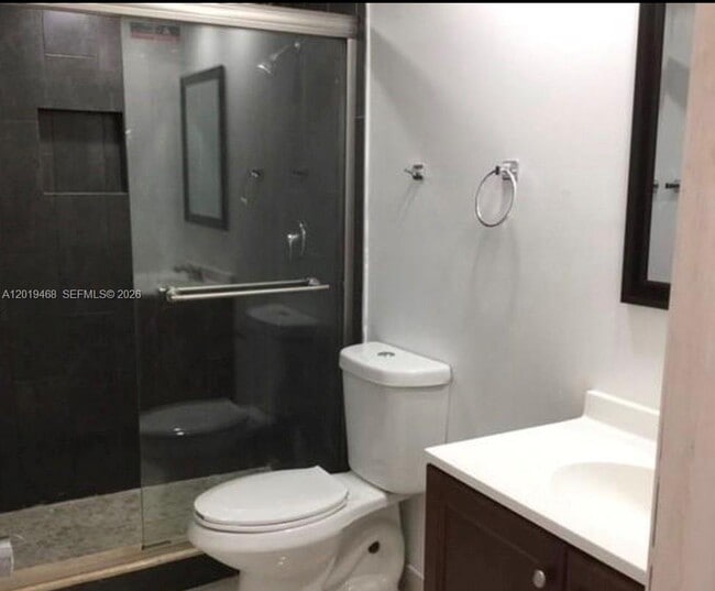 Building Photo - 6950 Miami Gardens Dr
