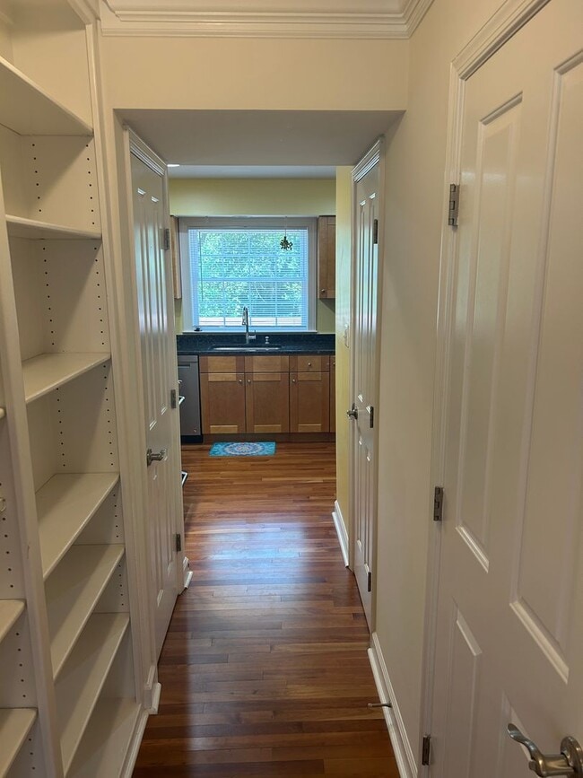 Foto del edificio - Potomac Chase Townhouse For Lease